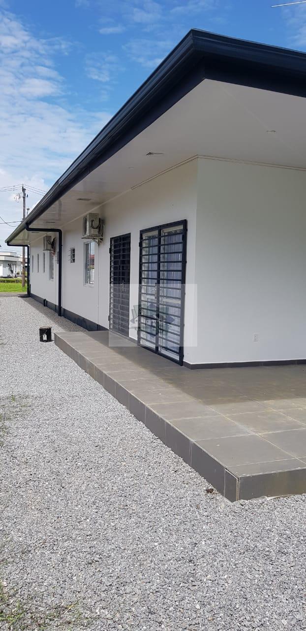 Vakantie woning met zwembad te huur