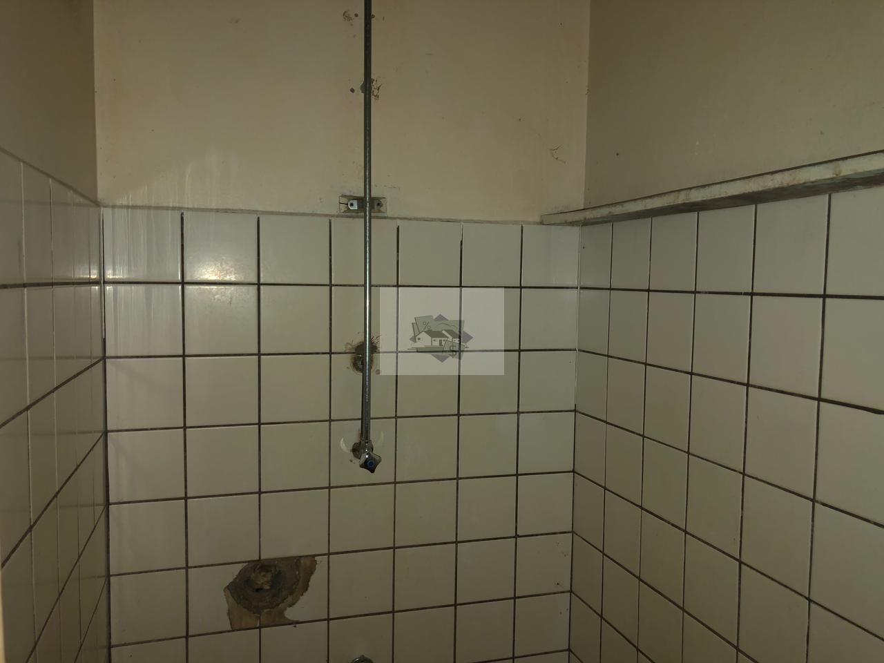 Laagbouw in redelijke staat